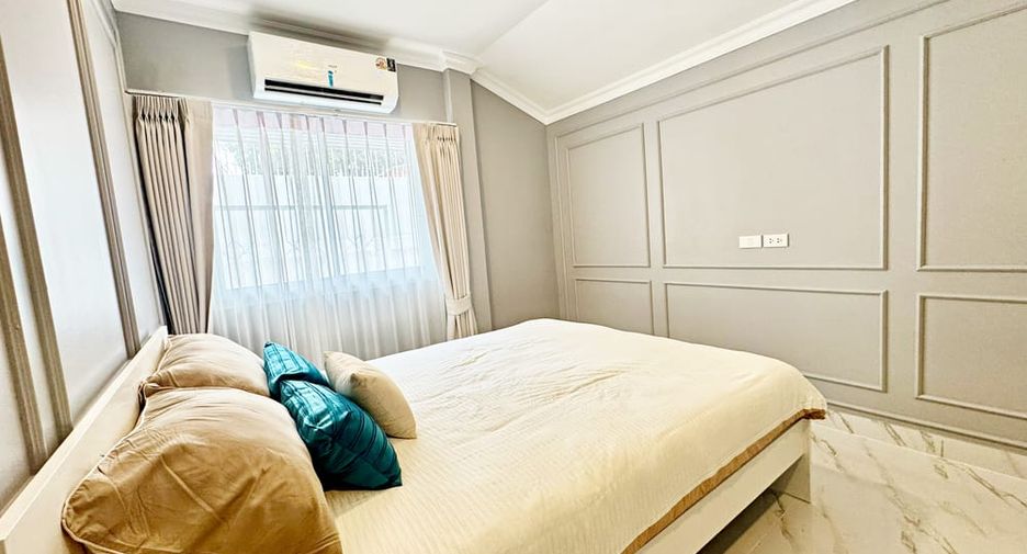 Villa zum Kauf mit 4 Zimmer in Bang Lamung, Chonburi