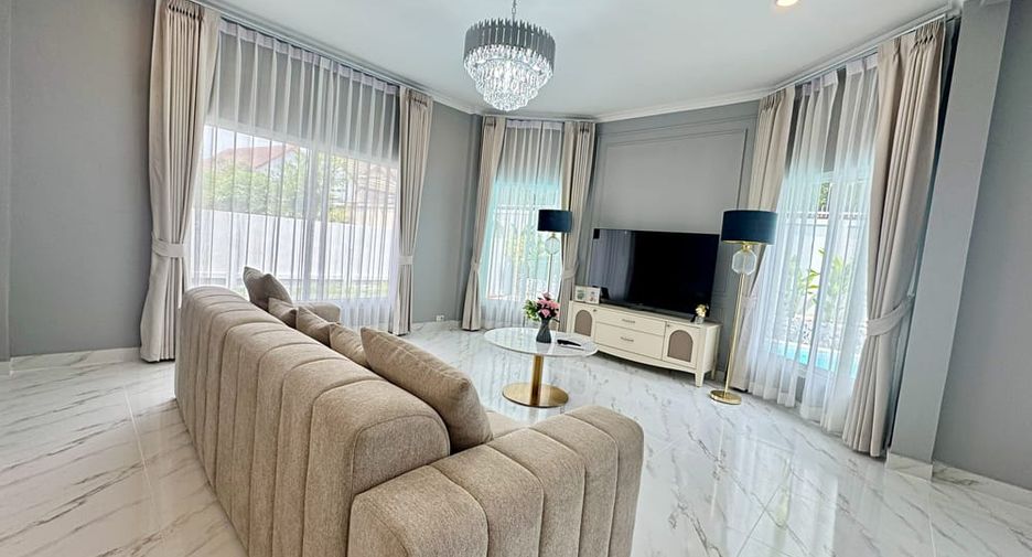 Villa zum Kauf mit 4 Zimmer in Bang Lamung, Chonburi