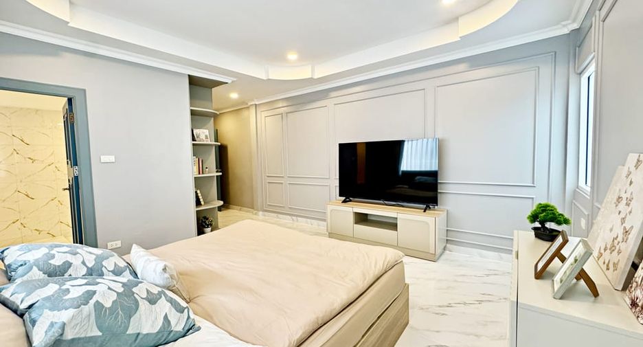 Villa zum Kauf mit 4 Zimmer in Bang Lamung, Chonburi