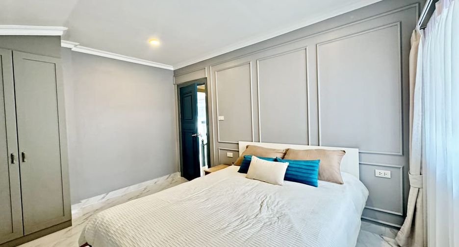 Villa zum Kauf mit 4 Zimmer in Bang Lamung, Chonburi