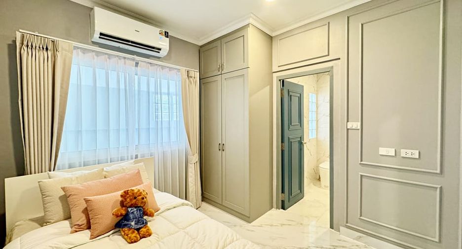 Villa zum Kauf mit 4 Zimmer in Bang Lamung, Chonburi