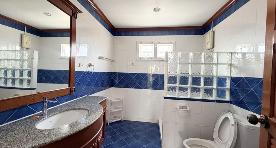 Аренда и продажа 3 спальни вилла в Банг Ламунг, Чонбури