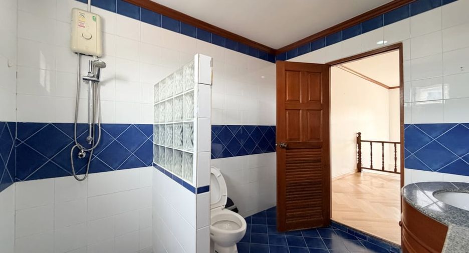 Аренда и продажа 3 спальни вилла в Банг Ламунг, Чонбури