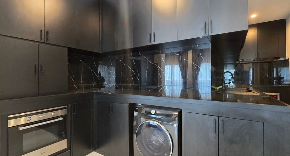 For sale 4 ベッドルーム house in Bang Lamung, Chonburi