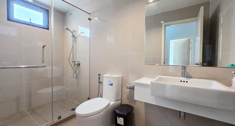 For sale 4 ベッドルーム house in Bang Lamung, Chonburi