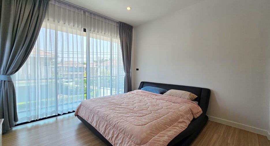 For sale 4 ベッドルーム house in Bang Lamung, Chonburi