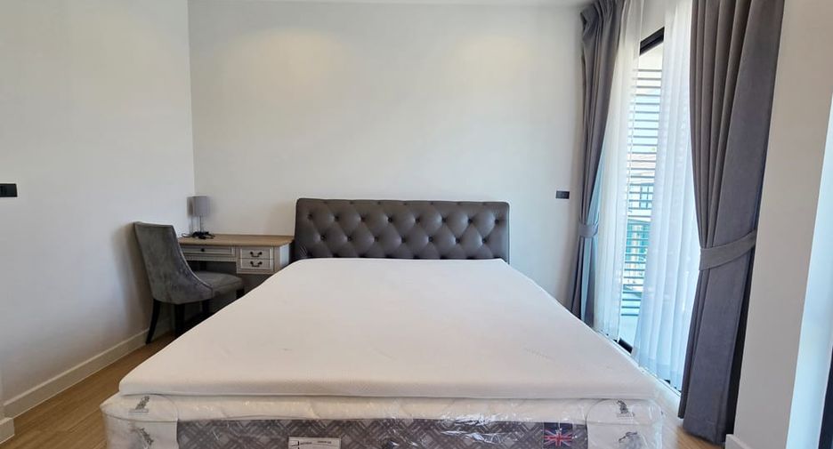 For sale 4 ベッドルーム house in Bang Lamung, Chonburi