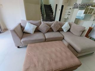 For rent and for sale 3 bedrooms villa in Bang Lamung, Chonburi