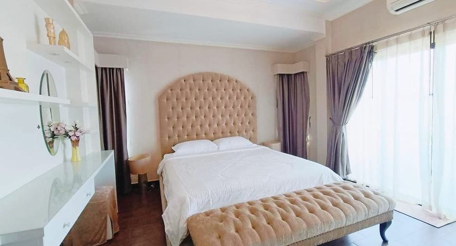 For rent and for sale 3 bedrooms villa in Huay Yai, Pattaya