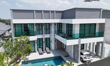 Villa zum Kauf mit 5 Zimmer in Bang Lamung, Chonburi