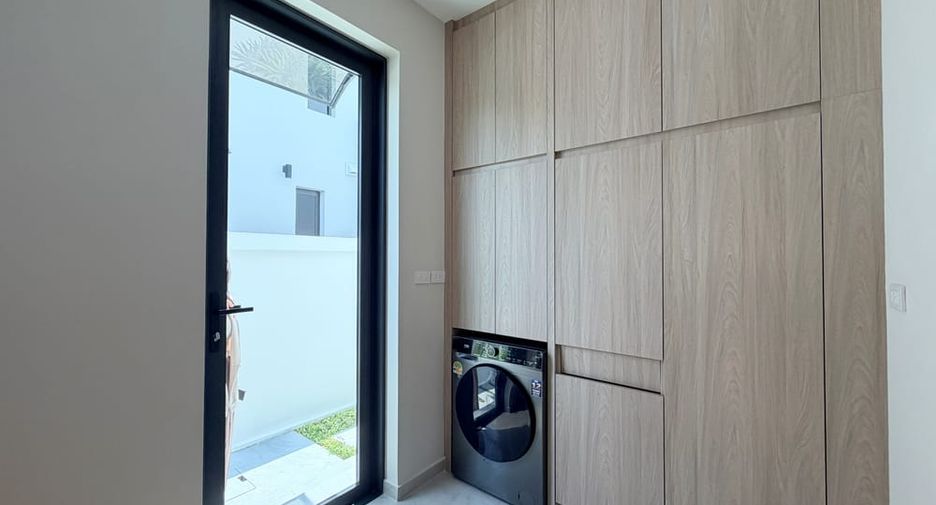 Villa zum Kauf mit 5 Zimmer in Bang Lamung, Chonburi