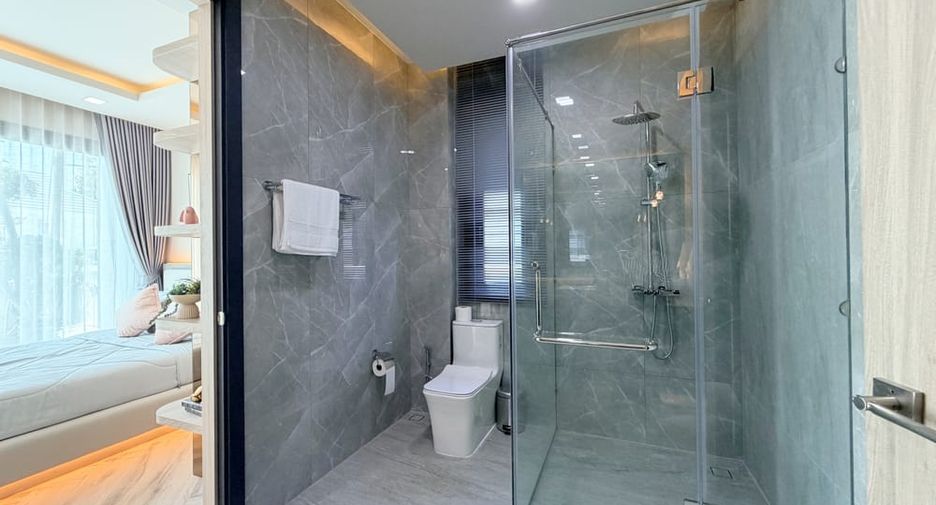 Villa zum Kauf mit 5 Zimmer in Bang Lamung, Chonburi