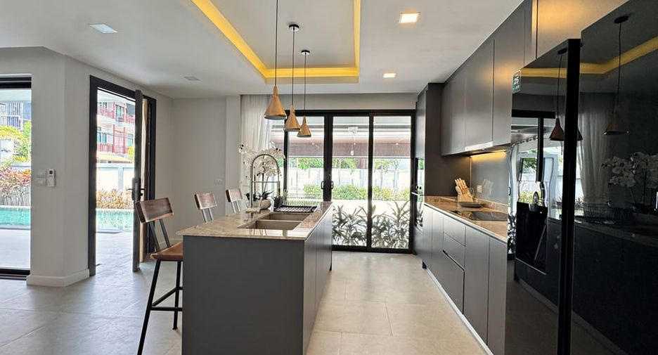 Villa zur Miete und zum Kauf mit 4 Zimmer in Bang Lamung, Chonburi