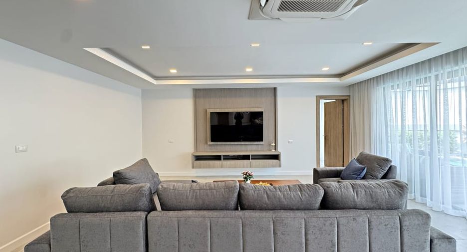 Villa zur Miete und zum Kauf mit 4 Zimmer in Bang Lamung, Chonburi