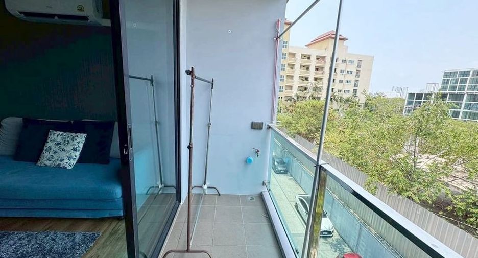 Продажа 2 спальни кондо в Йомтиен, Паттайя