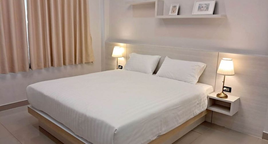 出租 4 卧室 别墅 在 Jomtien, 芭提雅