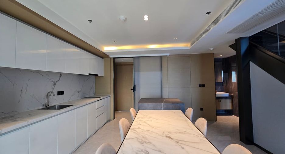For rent 2 bedrooms condo in Bang Lamung, Chonburi