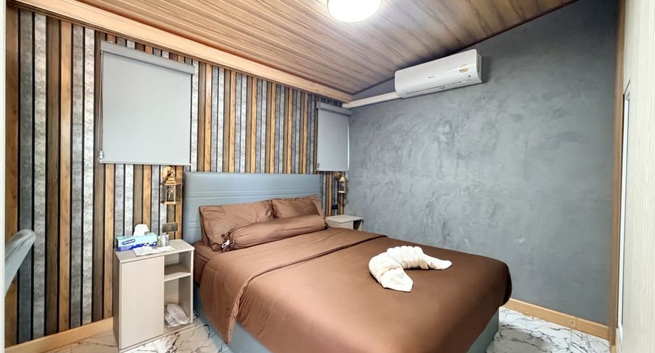 Villa en alquiler y en venta de 6 habitaciones en Bang Lamung, Chonburi