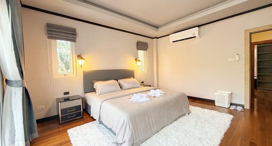 Villa en alquiler y en venta de 6 habitaciones en Bang Lamung, Chonburi