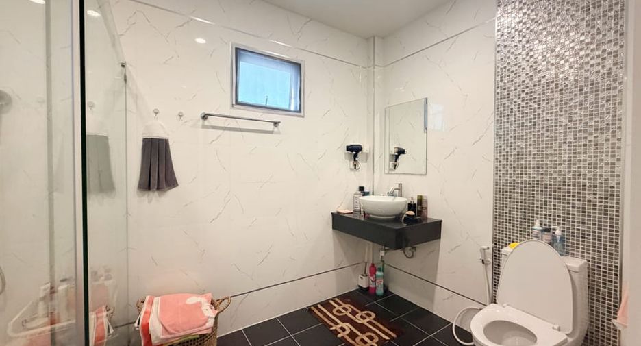 À vendre 3 chambres maison à Bang Lamung, Chonburi