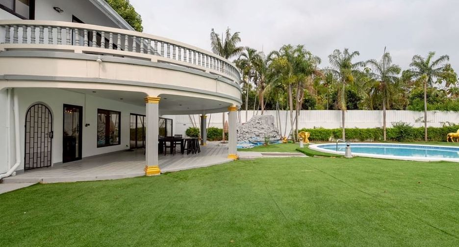 Villa zur Miete mit 5 Zimmer in Bang Lamung, Chonburi