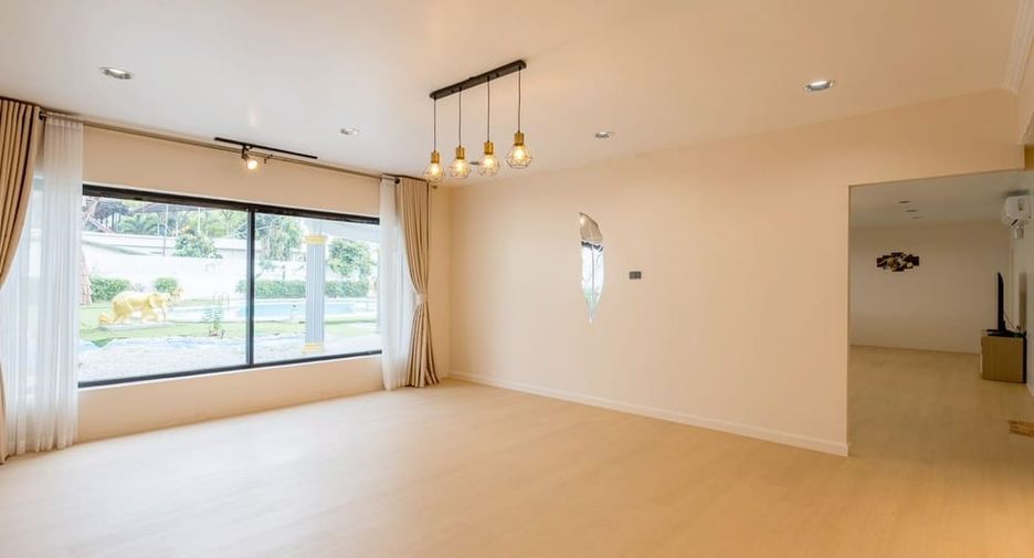 Villa zur Miete mit 5 Zimmer in Bang Lamung, Chonburi