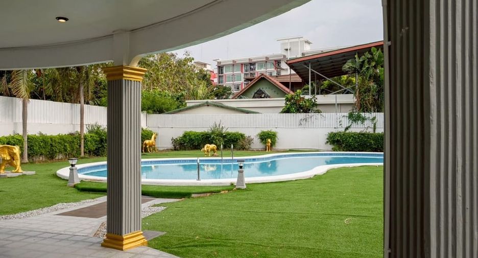 Villa zur Miete mit 5 Zimmer in Bang Lamung, Chonburi