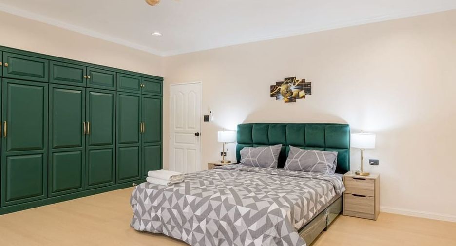 Villa zur Miete mit 5 Zimmer in Bang Lamung, Chonburi