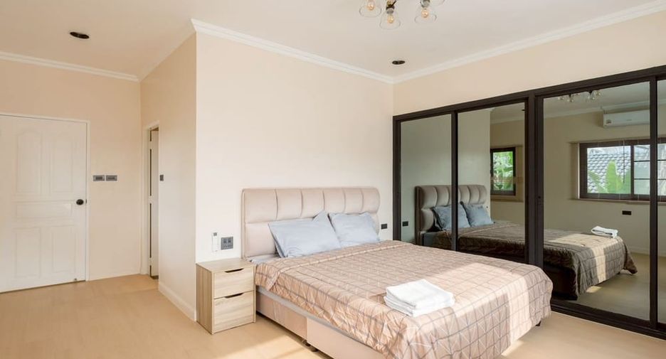 Villa zur Miete mit 5 Zimmer in Bang Lamung, Chonburi