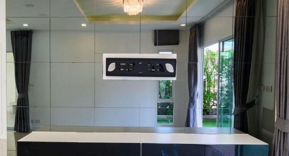 For sale 3 bedrooms house in Bang Lamung, Chonburi