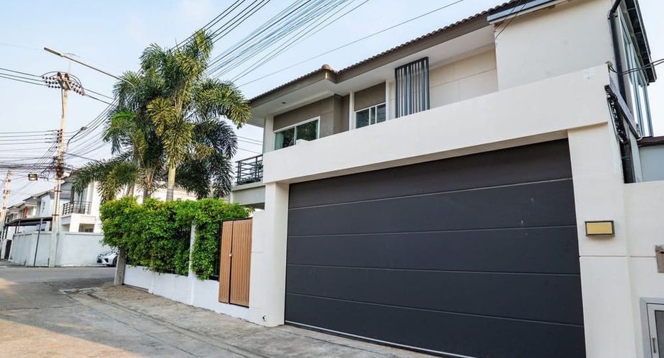 For sale 3 bedrooms house in Bang Lamung, Chonburi