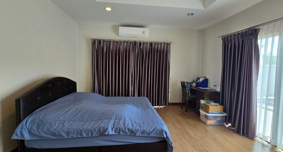 For sale 3 ベッドルーム villa in Huay Yai, Pattaya