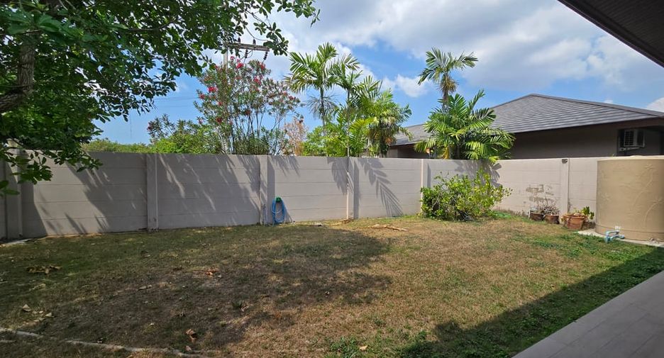 For sale 3 ベッドルーム villa in Huay Yai, Pattaya