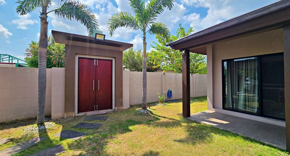 For sale 3 ベッドルーム villa in Huay Yai, Pattaya