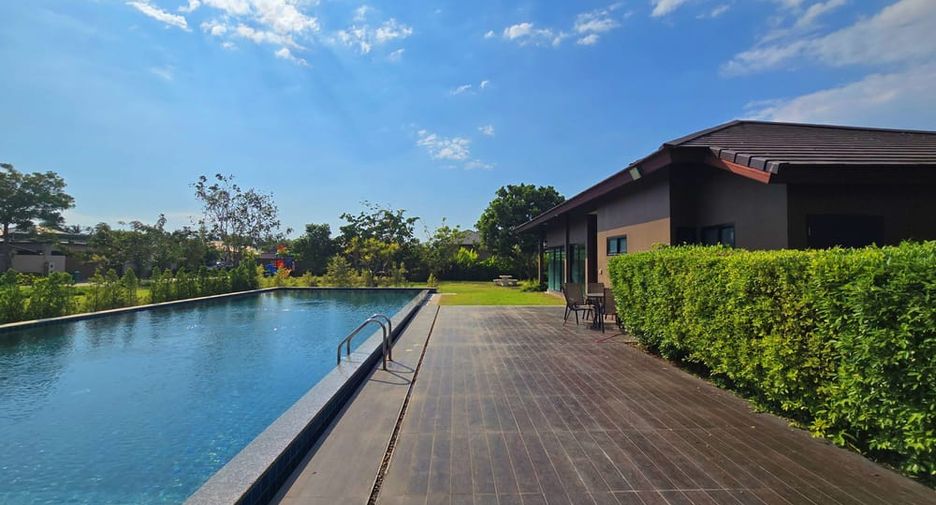 For sale 3 ベッドルーム villa in Huay Yai, Pattaya