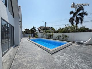 Villa zum Kauf mit 6 Zimmer in Bang Lamung, Chonburi