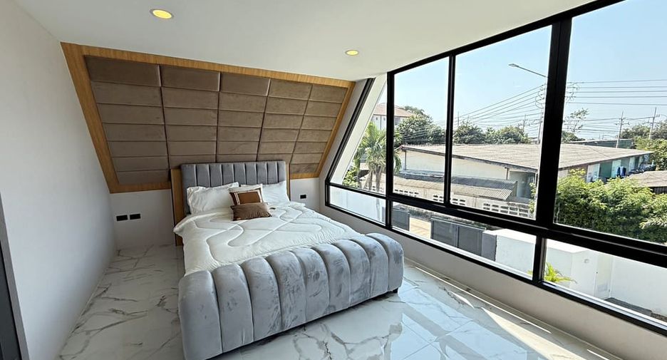 Villa zum Kauf mit 6 Zimmer in Bang Lamung, Chonburi