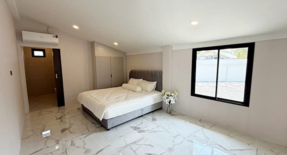 Villa zum Kauf mit 6 Zimmer in Bang Lamung, Chonburi