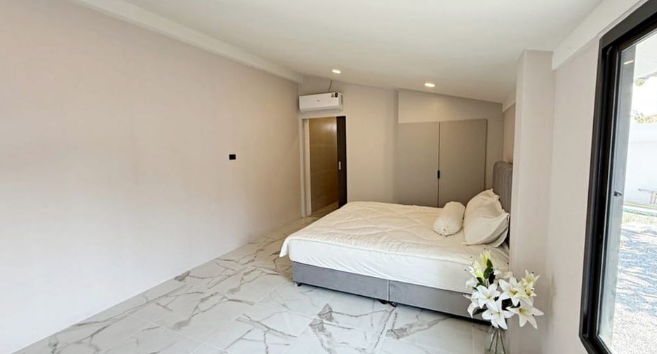 Villa zum Kauf mit 6 Zimmer in Bang Lamung, Chonburi