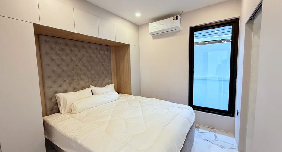 Villa zum Kauf mit 6 Zimmer in Bang Lamung, Chonburi