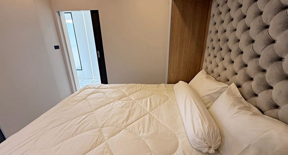 Villa zum Kauf mit 6 Zimmer in Bang Lamung, Chonburi
