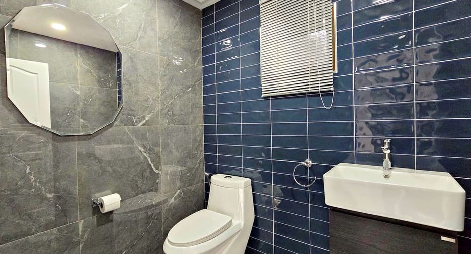 Haus zur Miete und zum Kauf mit 4 Zimmer in Bang Lamung, Chonburi