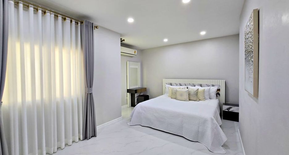 Haus zur Miete und zum Kauf mit 4 Zimmer in Bang Lamung, Chonburi