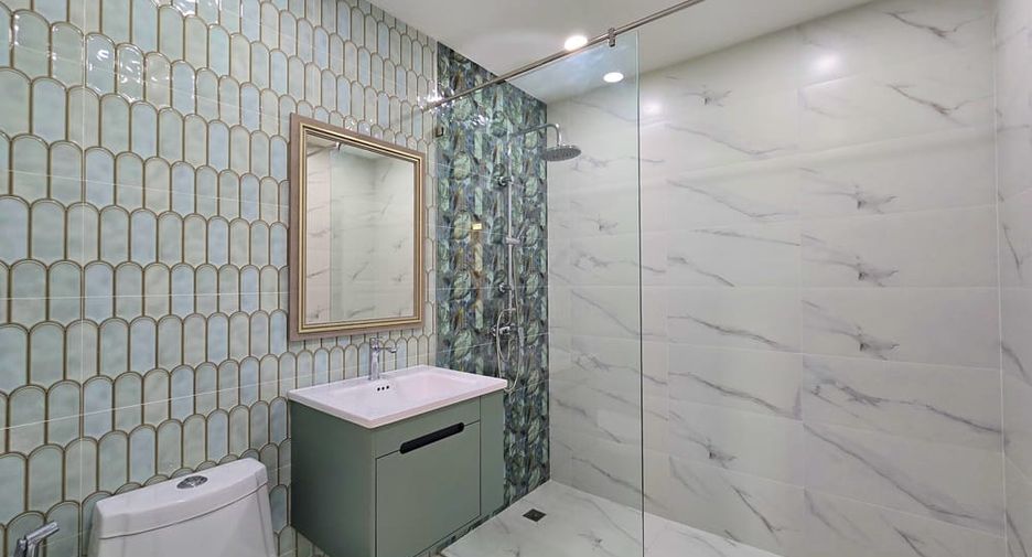 Haus zur Miete und zum Kauf mit 4 Zimmer in Bang Lamung, Chonburi