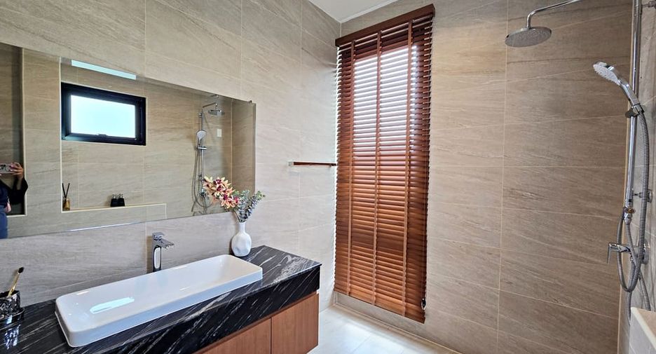 For sale 3 bedrooms house in Bang Lamung, Chonburi