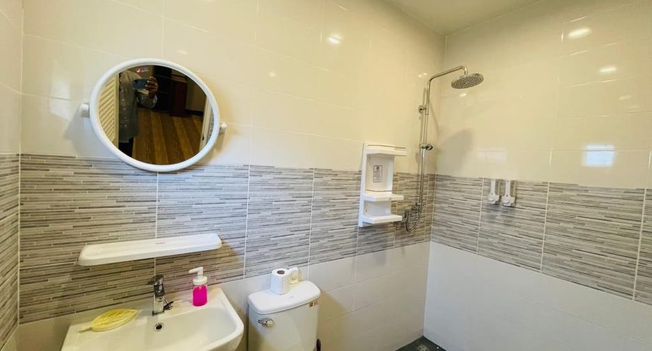 Villa zur Miete mit 12 Zimmer in Bang Lamung, Chonburi