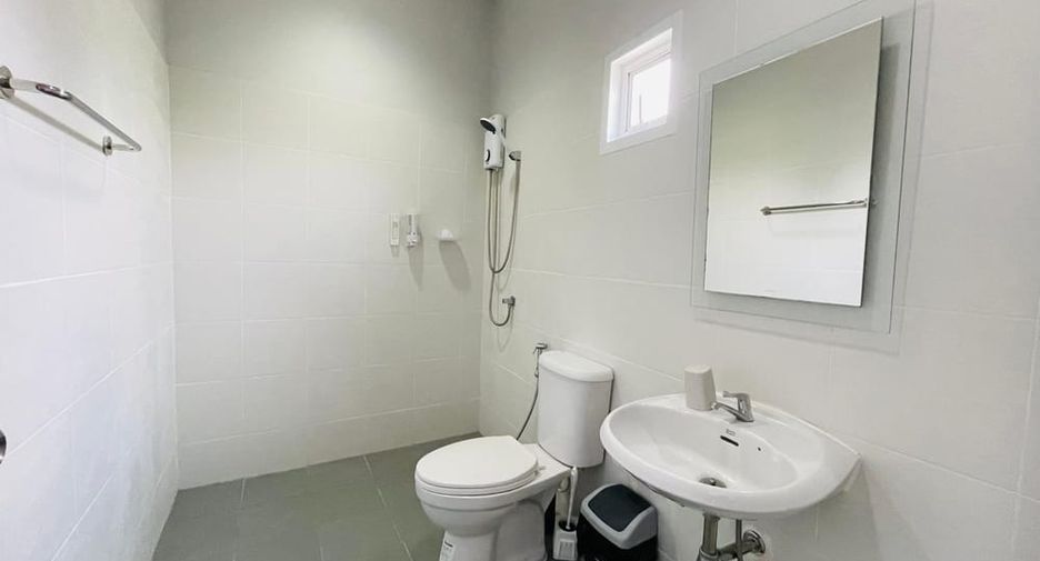 Villa zur Miete mit 12 Zimmer in Bang Lamung, Chonburi