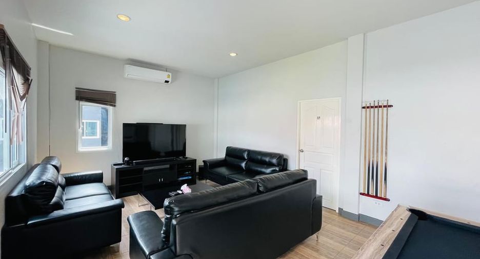 Villa zur Miete mit 12 Zimmer in Bang Lamung, Chonburi