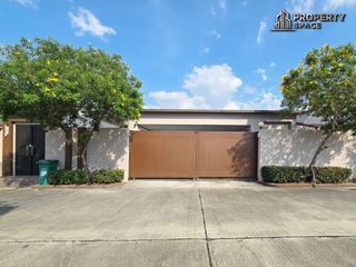 For sale 5 bedrooms house in Bang Lamung, Chonburi