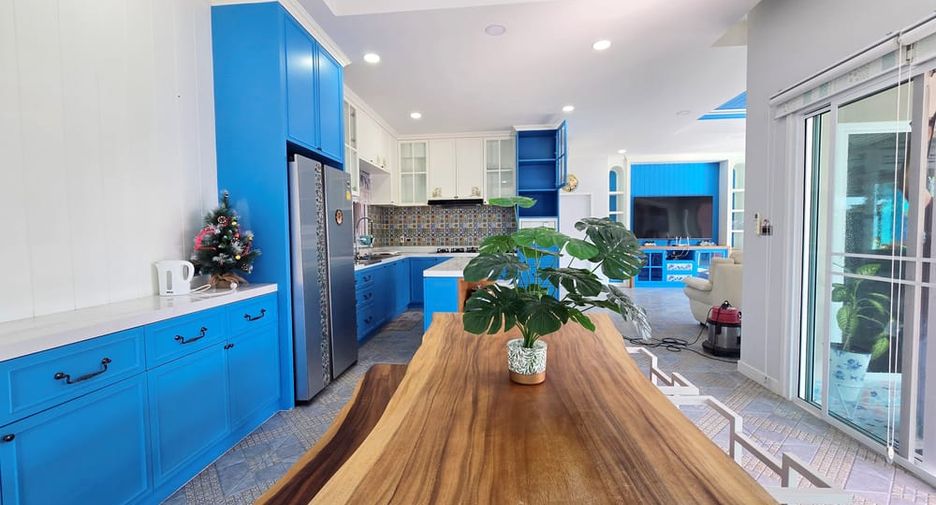 For sale 5 ベッドルーム house in Huay Yai, Pattaya
